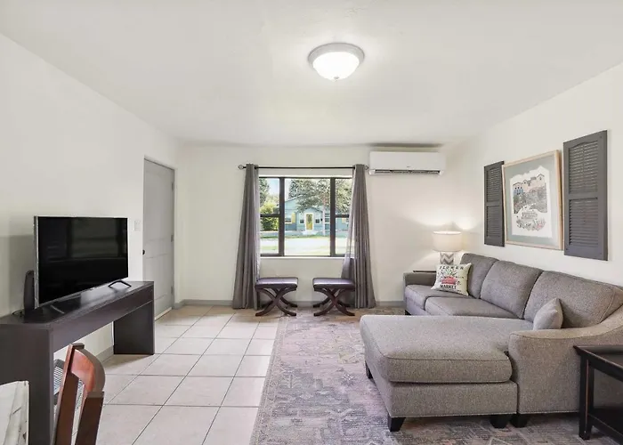 Florida Vacation Rental About 6 Mi To Downtown Orlando